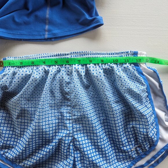 Nike Livestrong Shorts and Top Size Small in Bright Blue - Picture 10 of 16